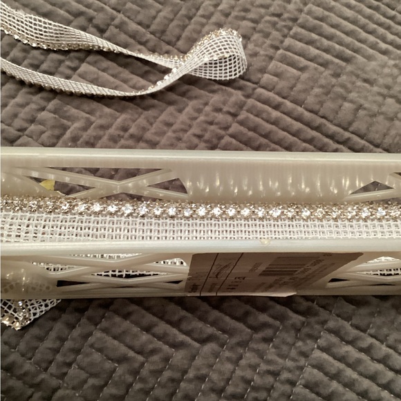 Sequins trim, see pictures for more details     127 - Picture 2 of 6